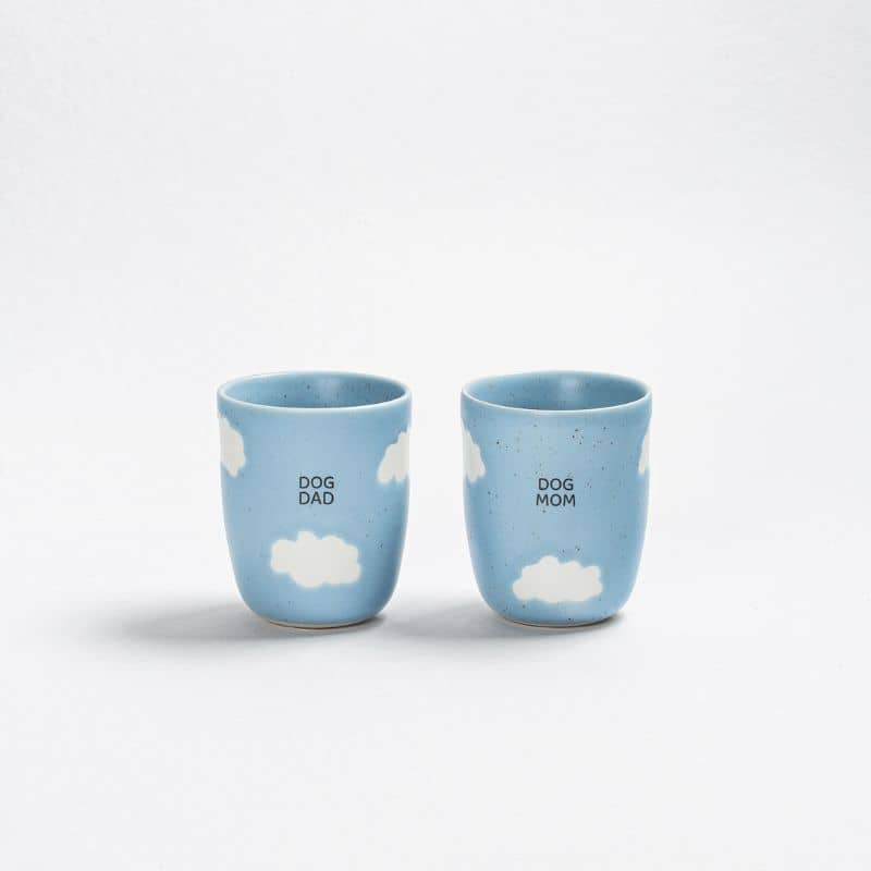 Tasses en grès céramique motif nuage bleu dog mom et dog dad de Egg Back Home